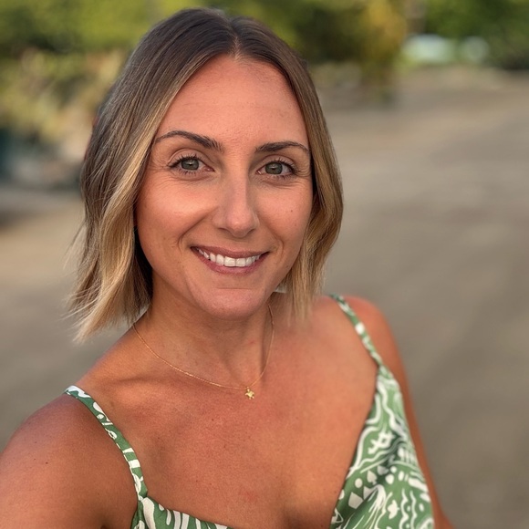 Meet your Posher, Valerie - Picture 1 of 1